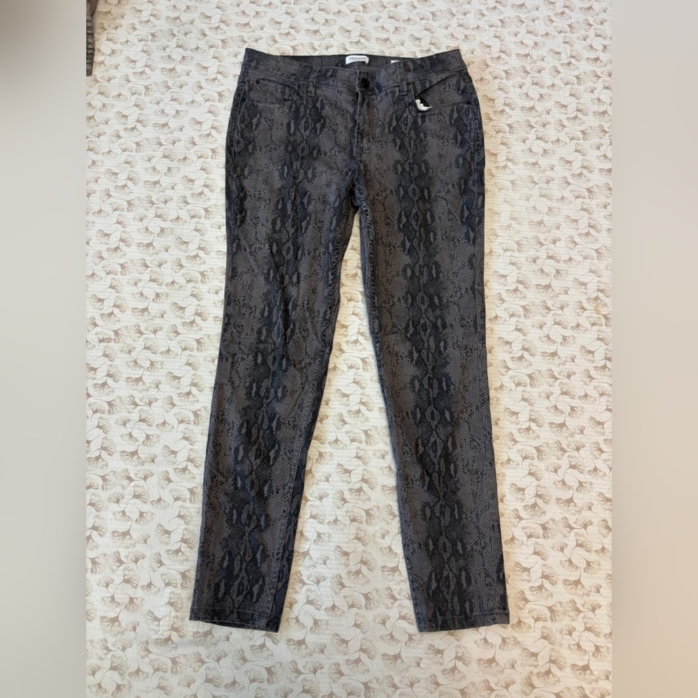 Stylish Gray Snake Print Women Jeans